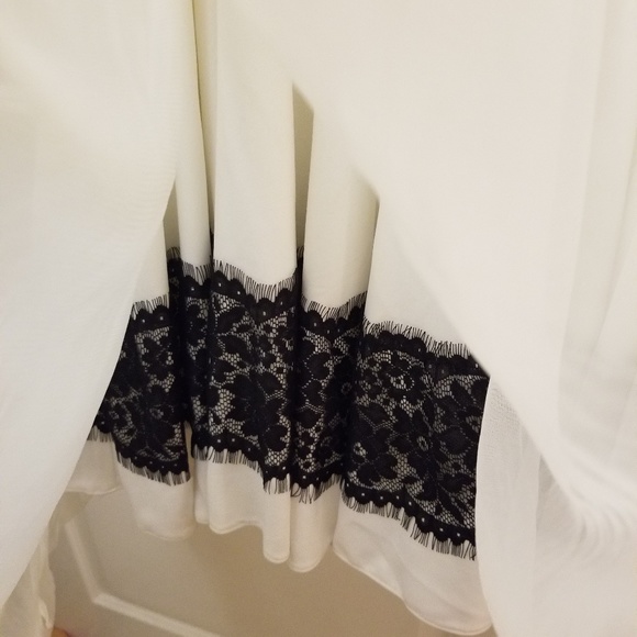 Cream and White Party Dress - Picture 3 of 4